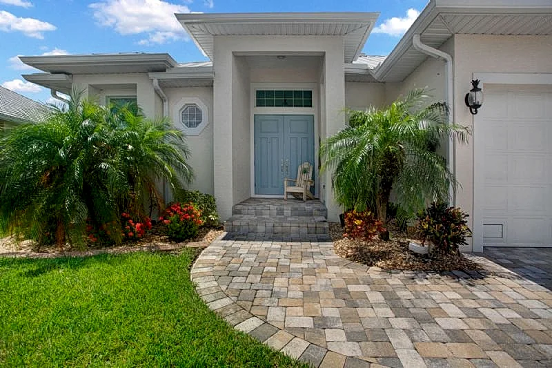Punta Gorda Isles 3 Bedroom, 2 Bath Canal Home With Boat Dock