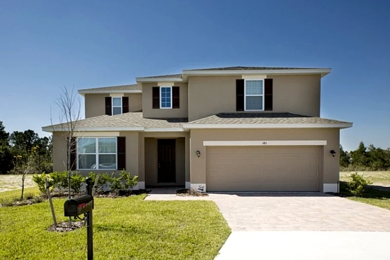 5 bed 3.5 bath Home Davenport Area