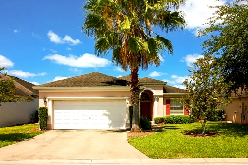 4 Bed, 3 Bath, Private Screened Pool with Jacuzzi, Internet Access