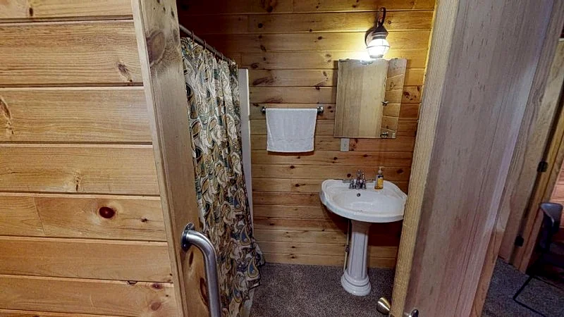 Photo 33