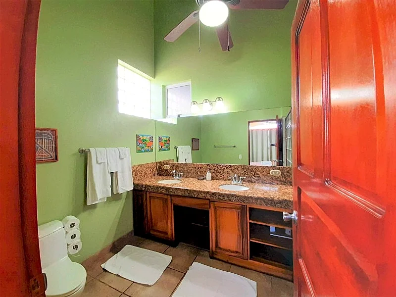 Photo 8