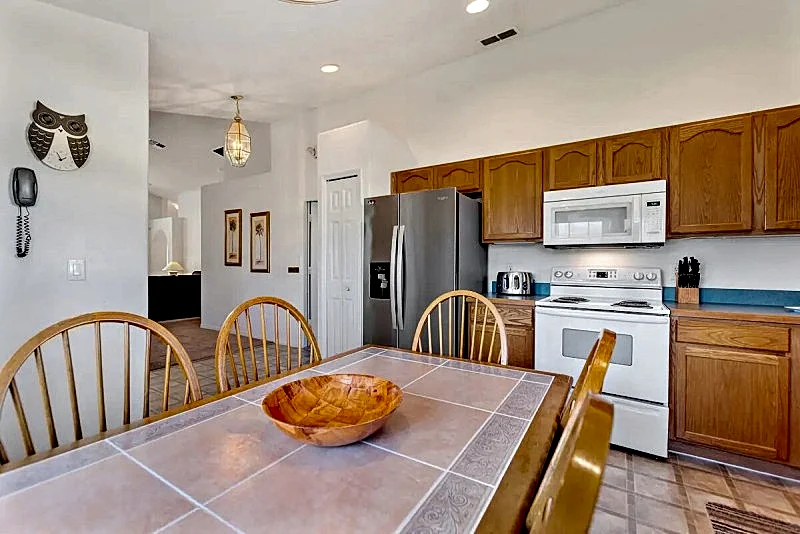newly remodeled four bedroom florida Villa