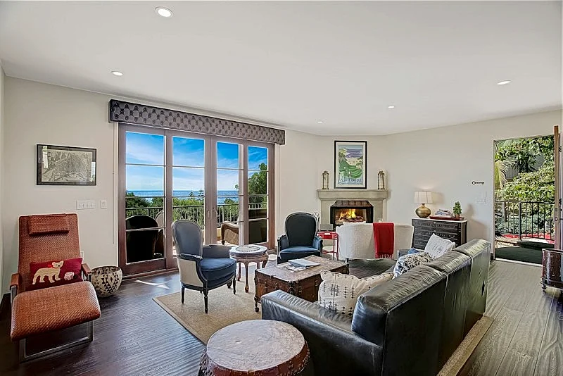 Ocean View Villa - Dog friendly, incredible views, beach, shopping with central A/C!