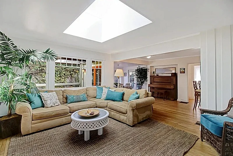 Hammonds Beach Haven w/ Yard, Deck & Sunroom-Walk to the beach, 1 block to Rosewood Miramar!