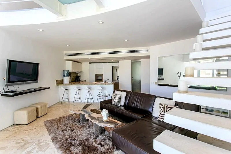 ROMANTIC 1BR WITH JACUZZI IN THE HEART OF PLAYA!!!