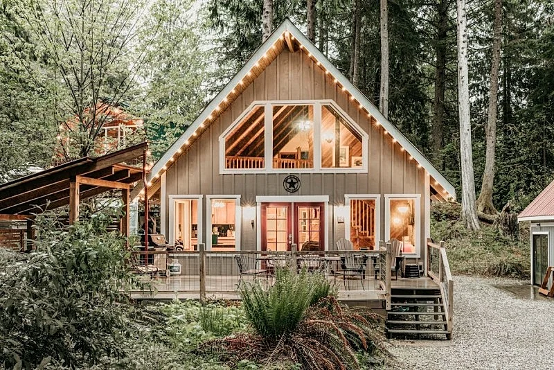 Mt. Baker Rim Cabin #99 - Hot Tub - WiFi - Pets Ok