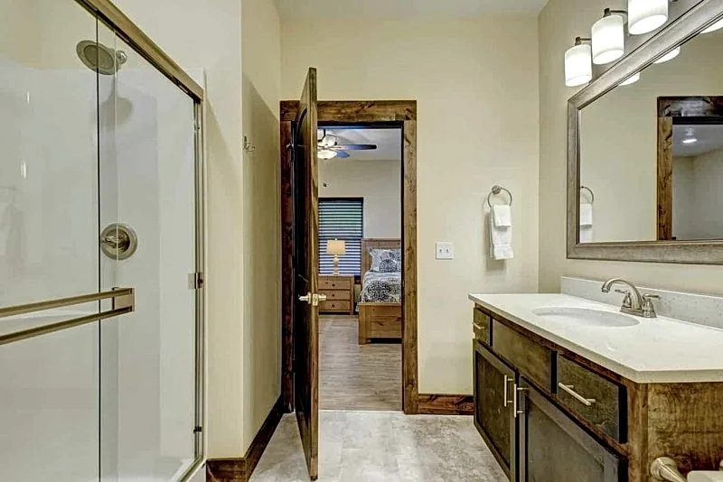 Photo 33