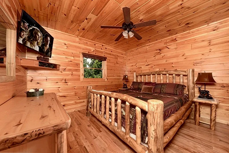 Picture Perfect (4 BR)
