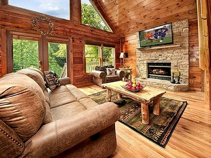 Whispering Pines – Country Pines Resort (2 BR)