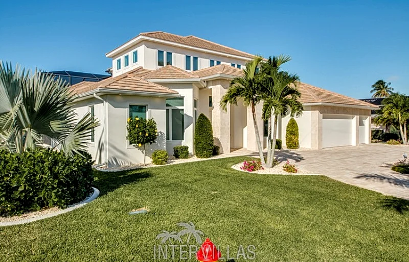 Cape Coral Vacation Homes | Villa The Diamond