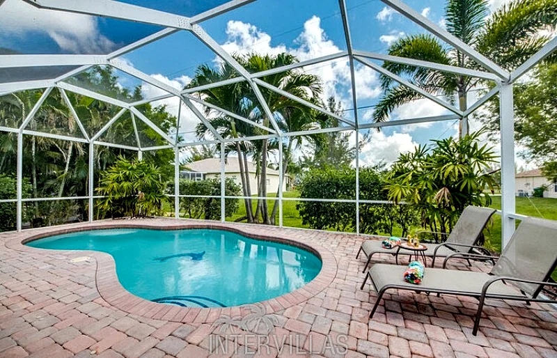 Cape Coral Vacation Homes | Villa Lazy Days