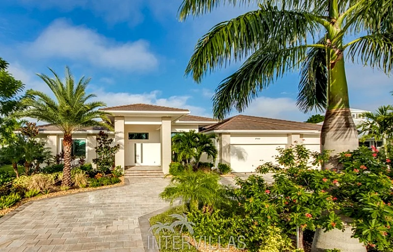 Cape Coral Vacation Homes | Villa Arte Vita