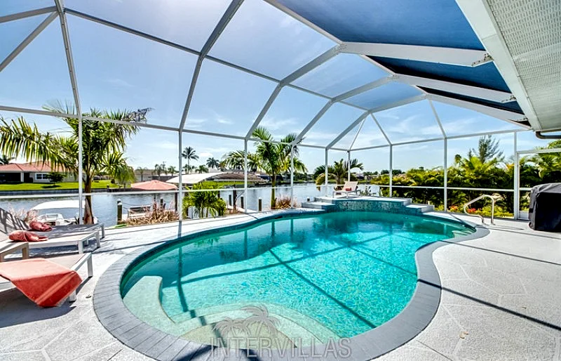 Cape Coral Vacation Homes | Villa White Style