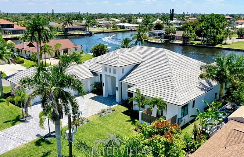 Cape Coral Vacation Rentals | Villa Pure Balance